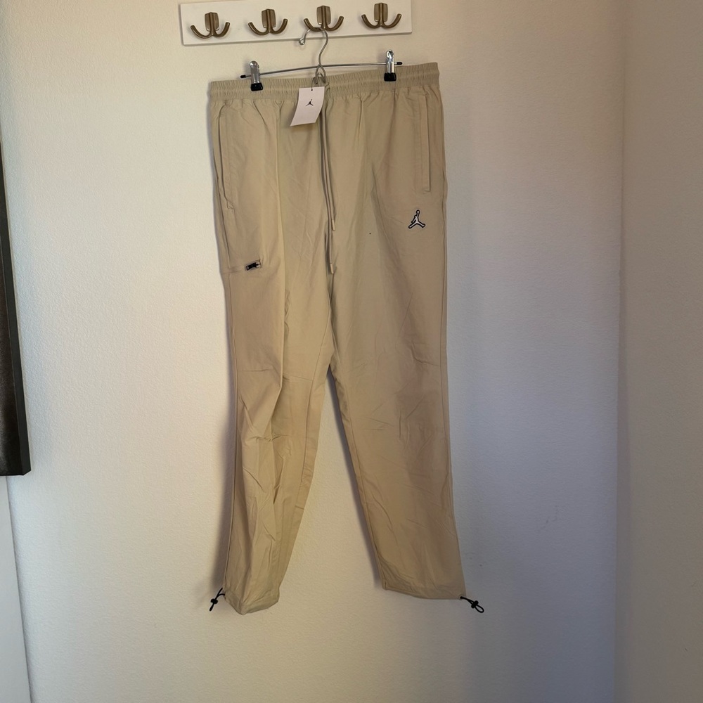 Jordan Men’s Beige Drawstring Joggers